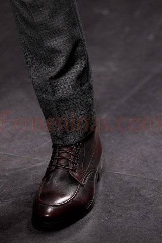 Zapatos masculinos de cuero con cordones